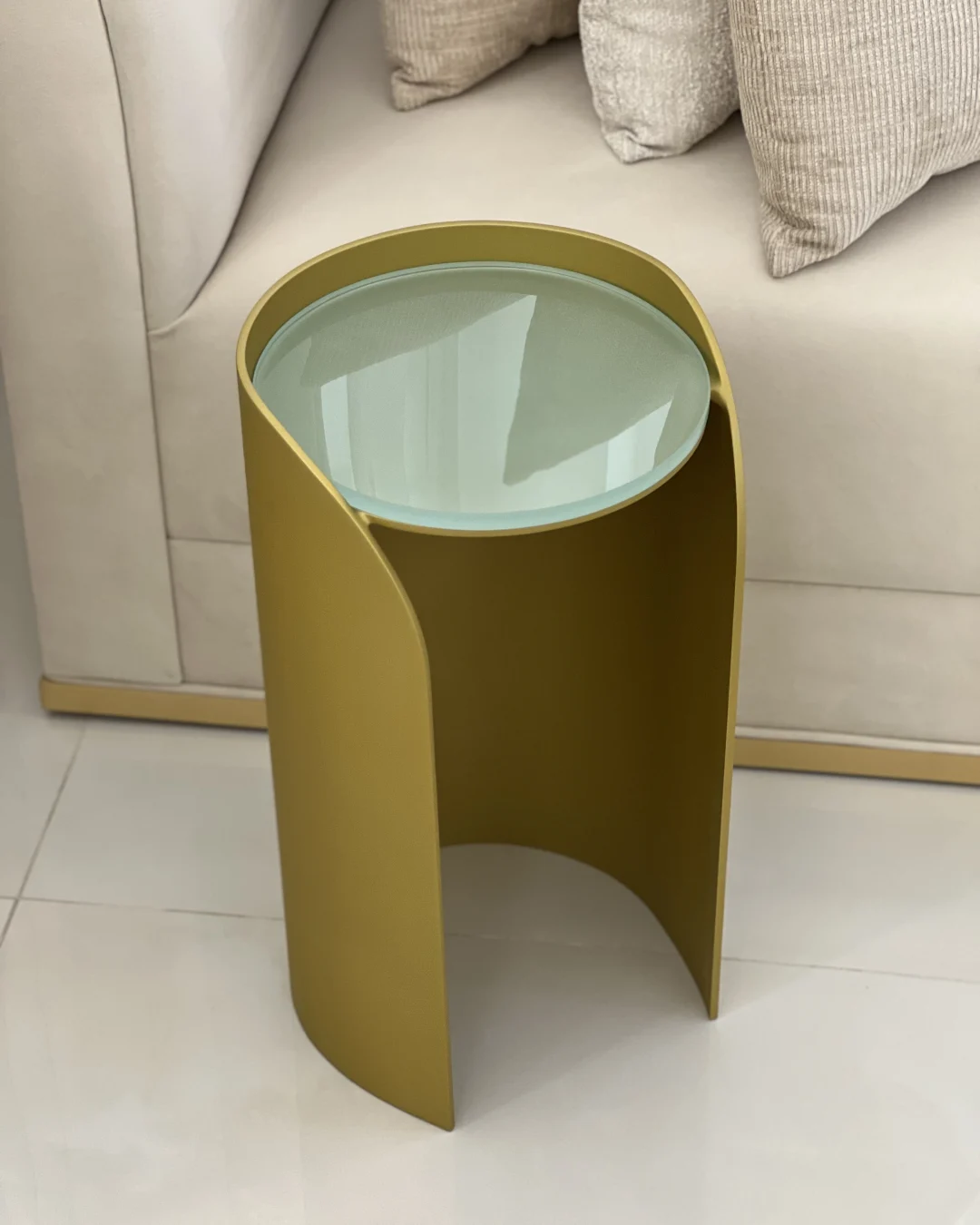 Lucente Serving Table