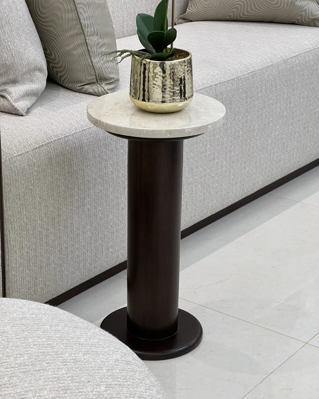 Luna Serving Table