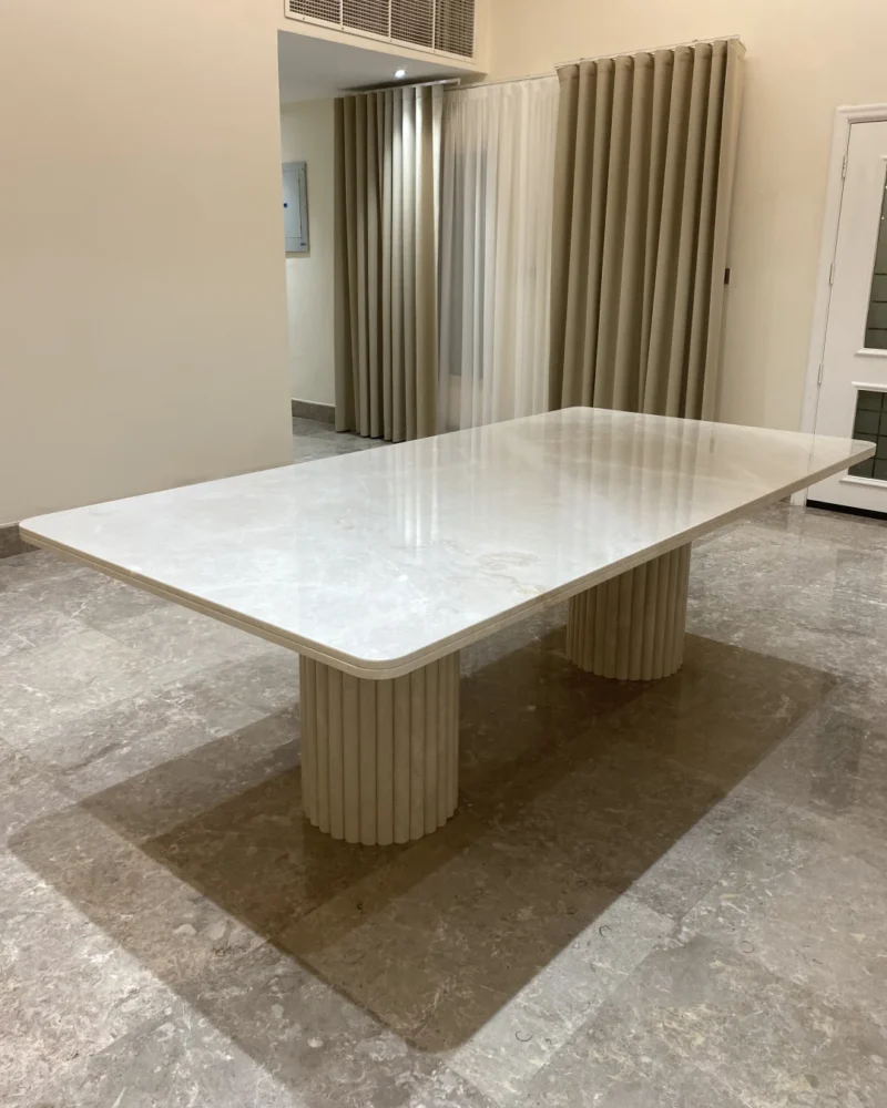 Lunaro Dining Table - Image 3
