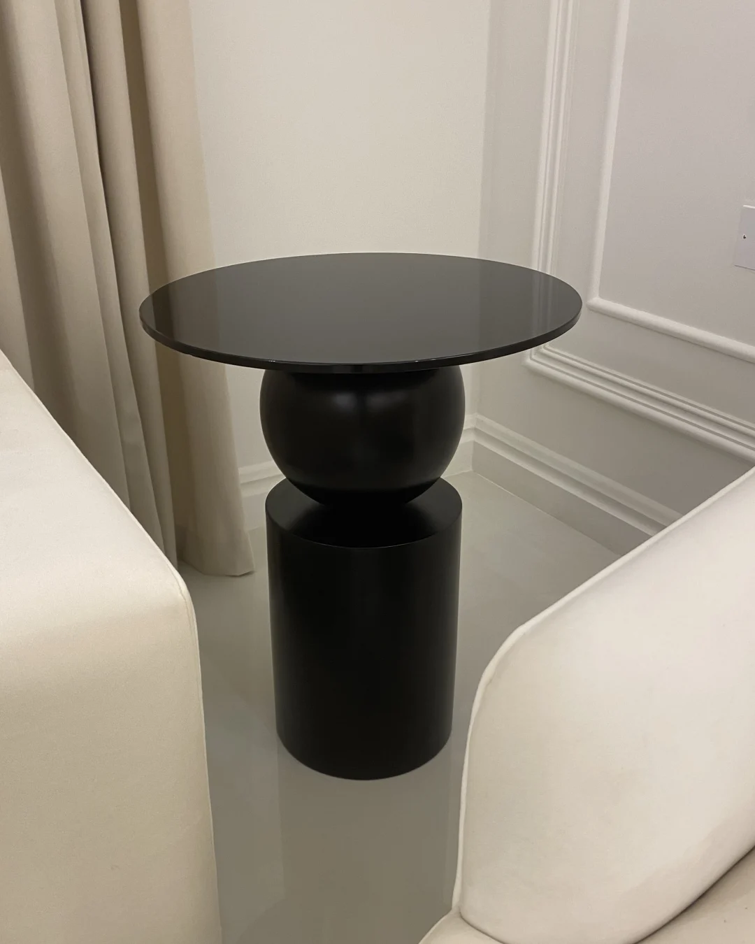 Nero Side Table