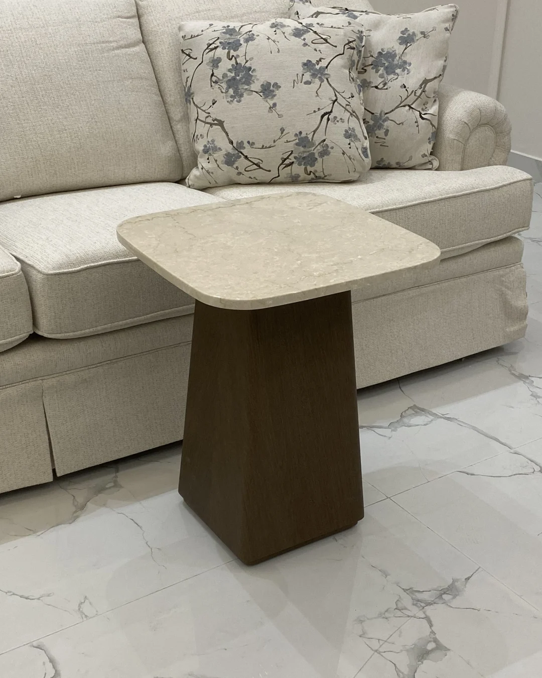 Rowa Side Table