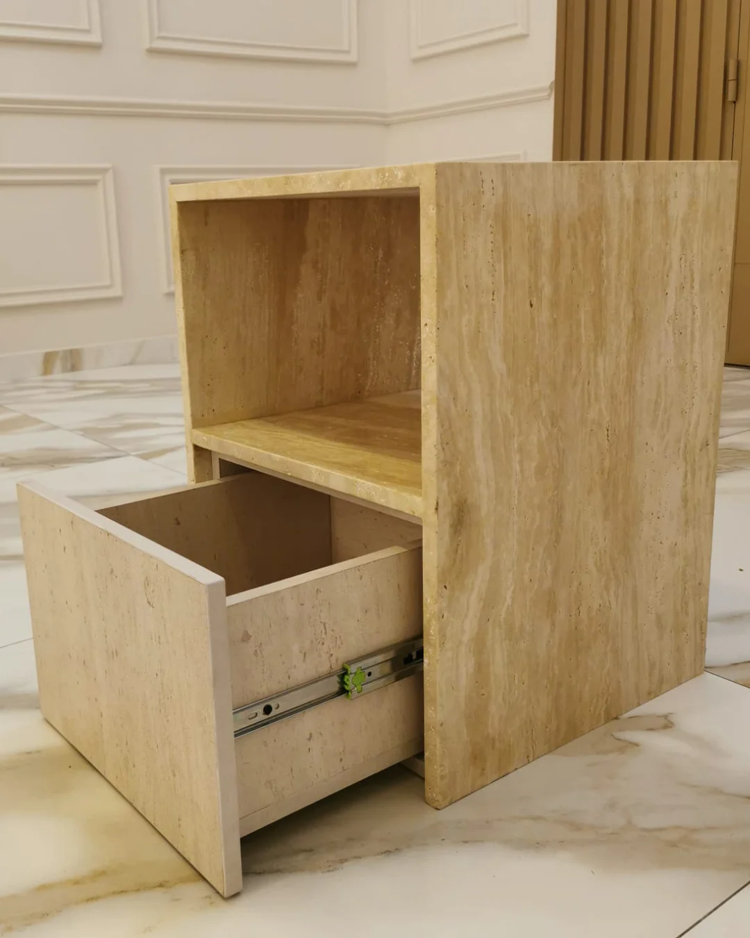 Vento Side Table